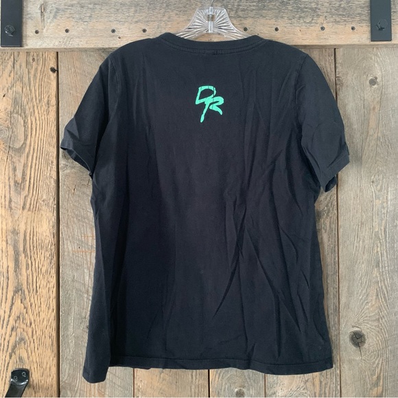 Women’s L BELLA DARIUS RUCKER Black V-Neck Tee Shirt EXC - Picture 5 of 7